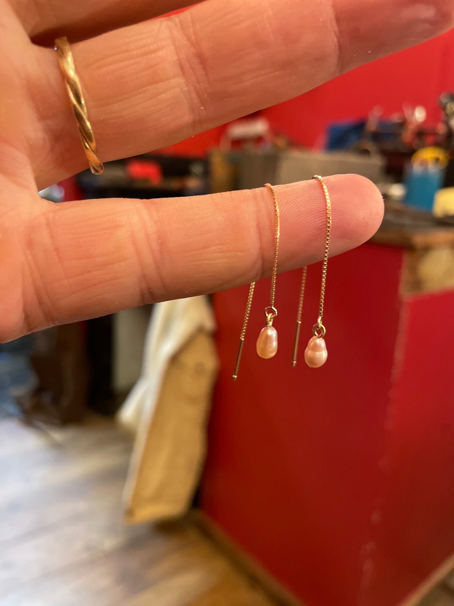 Freshwater pearl drop gold chain earrings