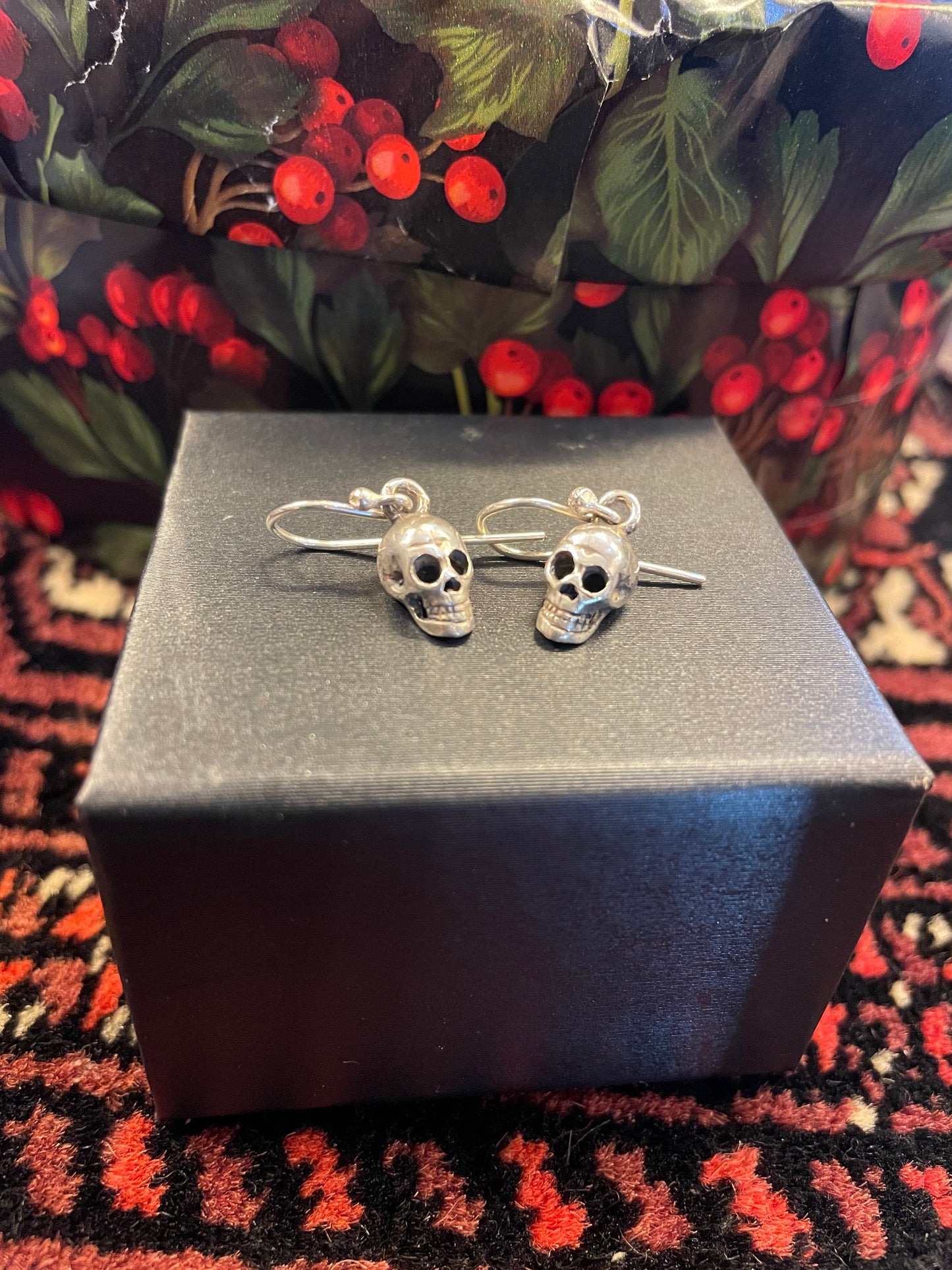 Skull earrings