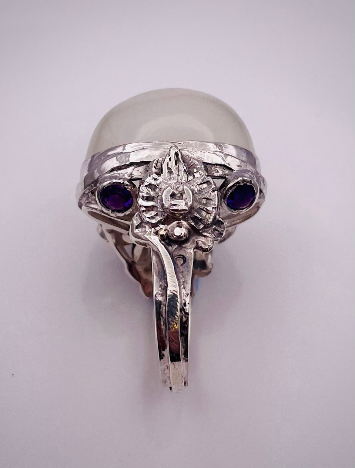Moonstone ring ‘sacred garden’