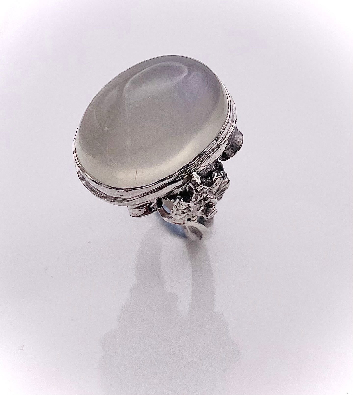 Moonstone ring ‘sacred garden’