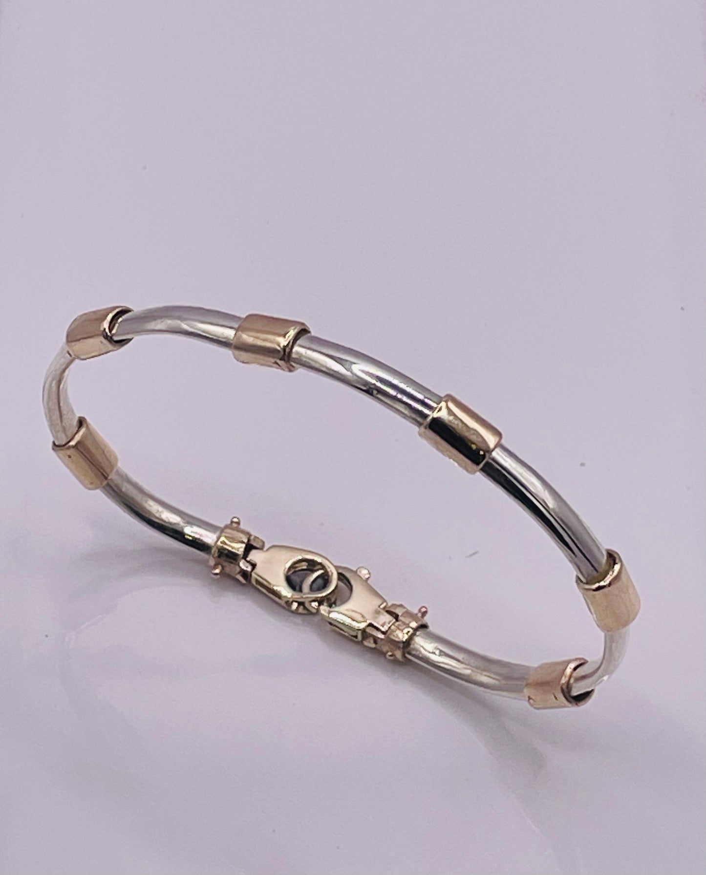 9 carat white and yellow gold bracelet ‘Augustine’
