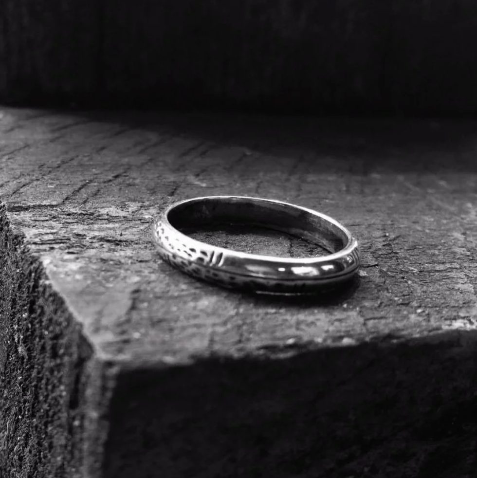 Slam silver ring