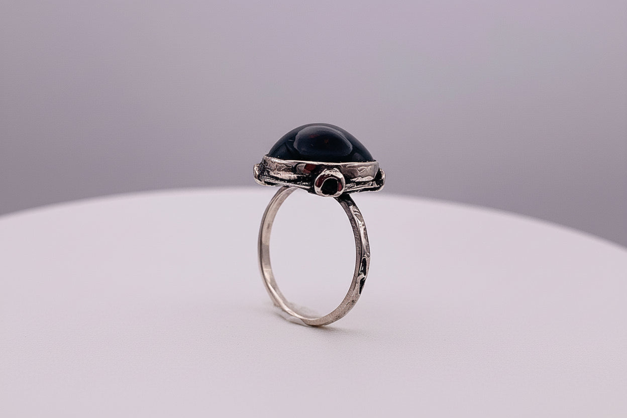 Angels and Anvils ‘Cohoia’ ring