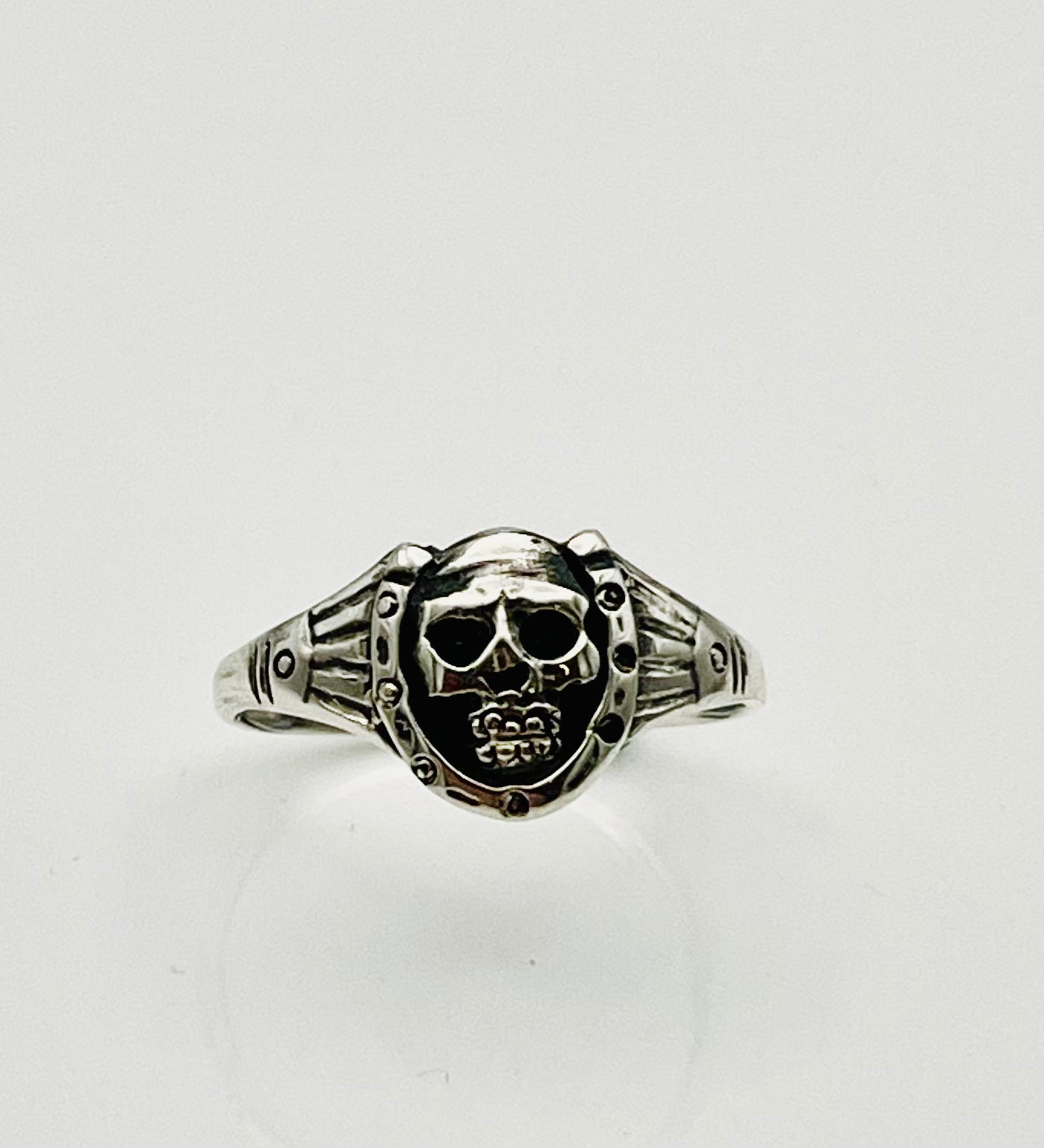Skull and Horseshoe ‘Lucky’