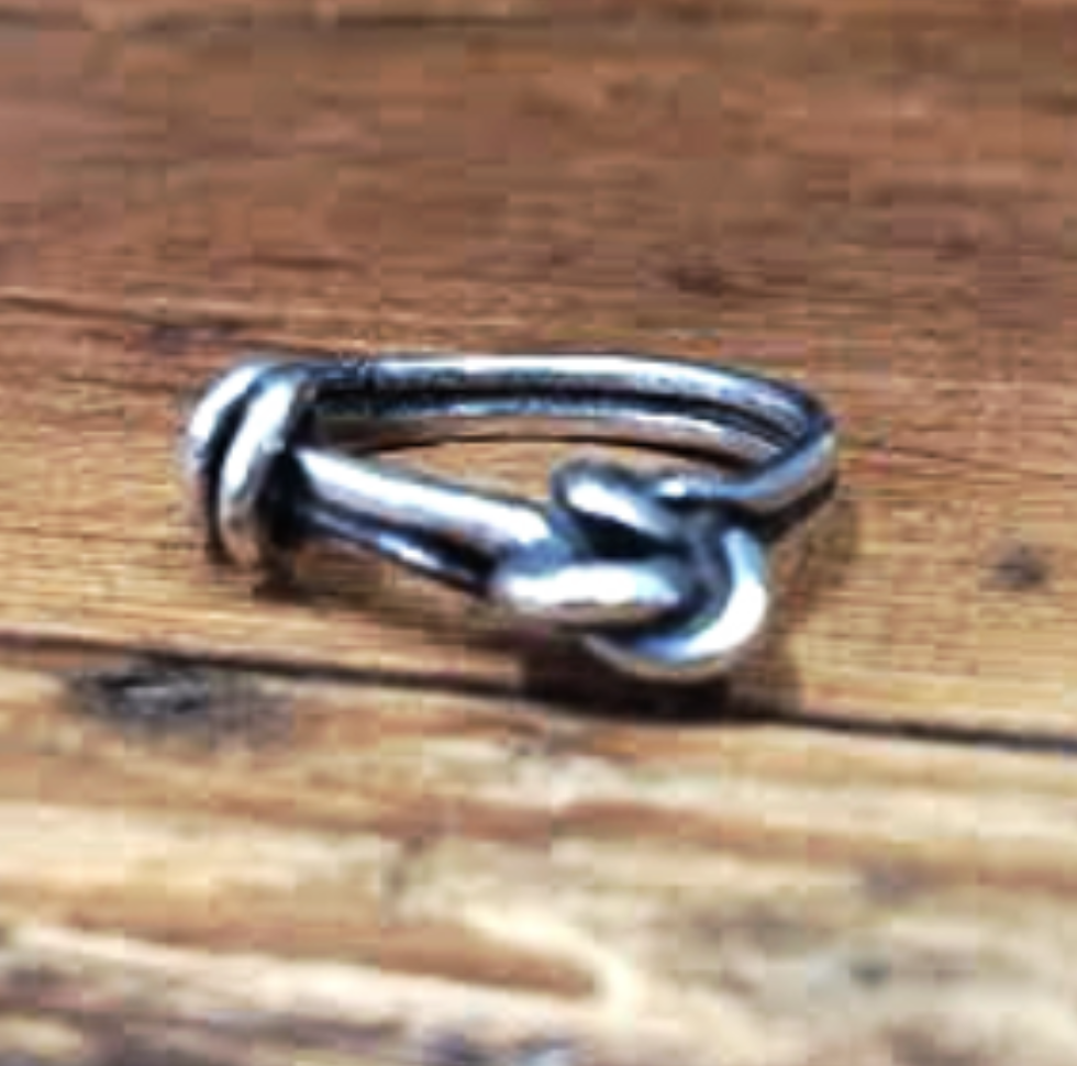 Knotty Ring
